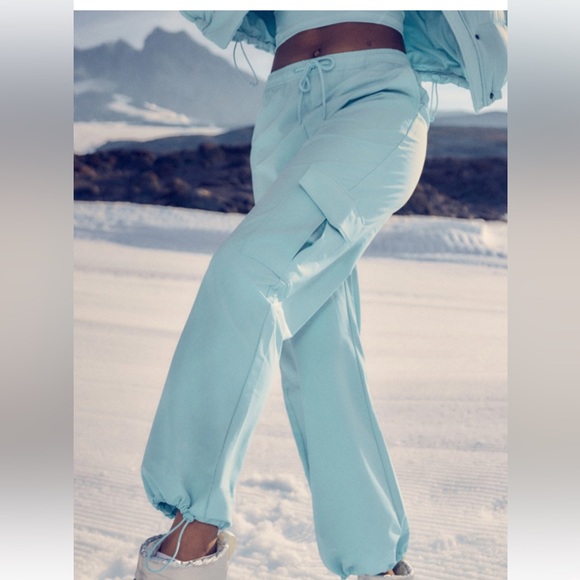 Gilly Hicks Pants - Gilly Hicks Active Fleece-Lined
Cargo Pants